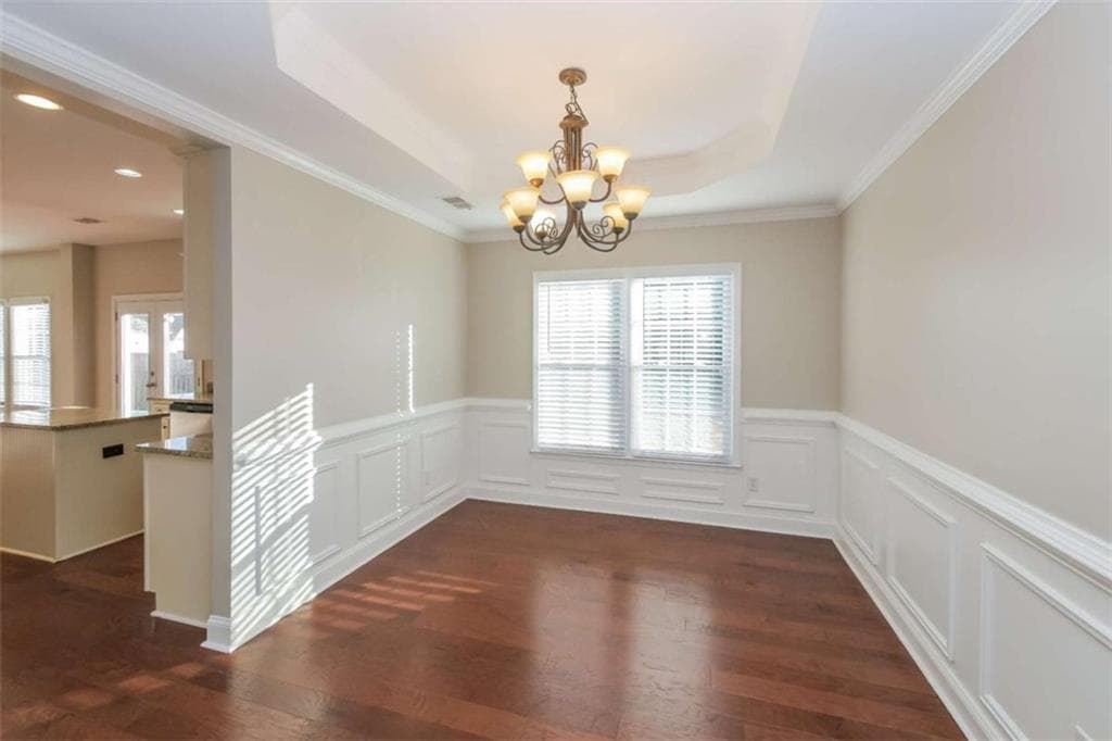 4 bedroom, 3 bathroom, 2,484 sq ft single family residence for sale at 47 Pecan Crescent, Newnan, GA 30265 — photo 6