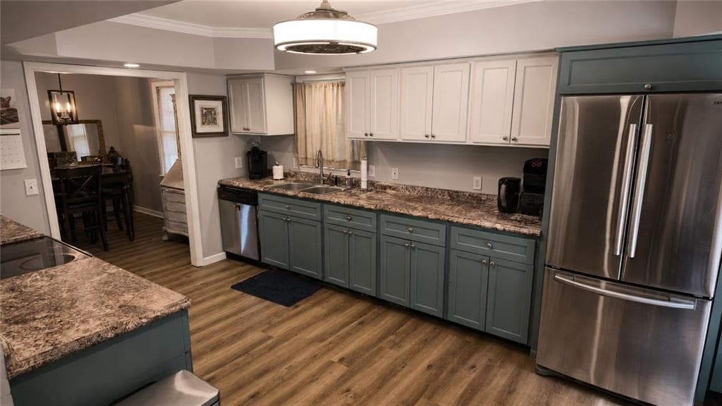 4 bedroom, 3 bathroom, 2,806 sq ft single family residence for sale at 990 Hickory View Court, Marietta, GA 30064 — photo 9