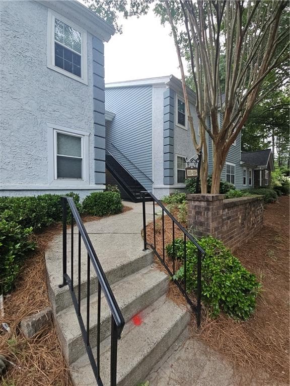 2 bedroom, 2 bathroom, 1,347 sq ft condominium for rent at 113 Hampshire Court 113, Avondale Estates, GA 30002 for $2,000 a month — photo 3
