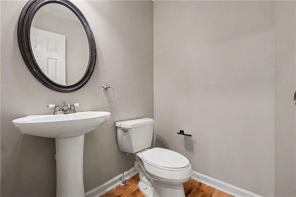 4 bedroom, 4 bathroom, 2,102 sq ft single family residence for sale at 580 Westchester Circle, Marietta, GA 30064 — photo 10