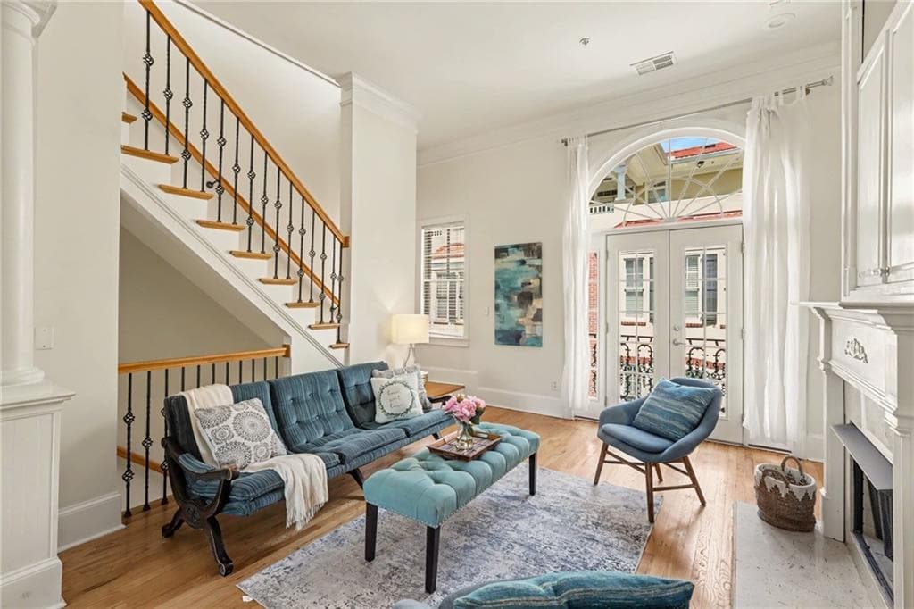 3 bedroom, 3 bathroom, 2,320 sq ft townhouse for rent at 834 Clifton Heights Lane, Atlanta, GA 30329 for $5,000 a month — photo 3