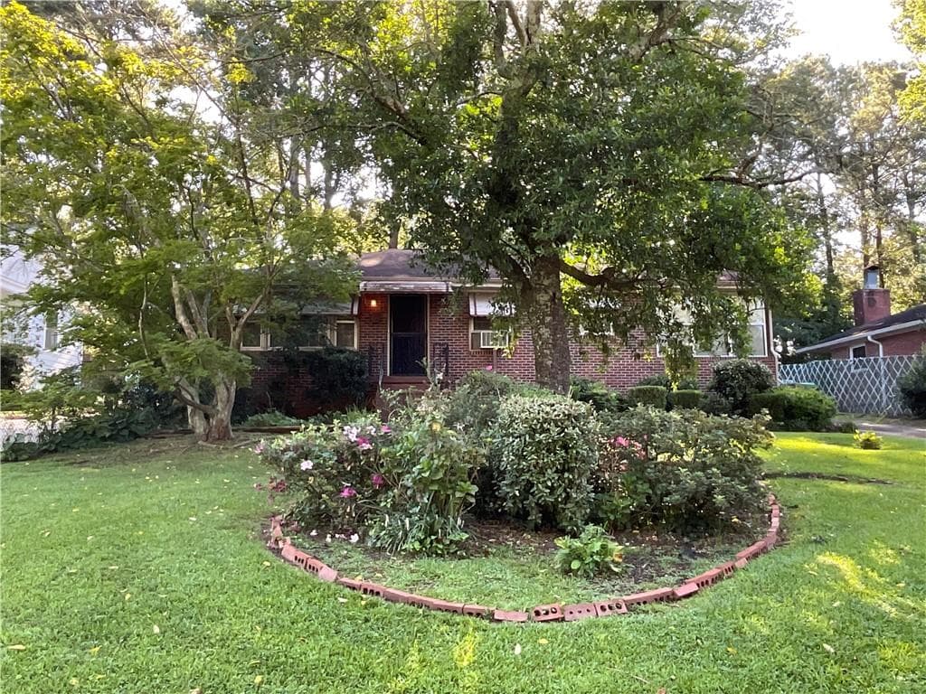 2 bedroom, 1 bathroom, 1,008 sq ft single family residence for sale at 2086 Edgemore Drive, Atlanta, GA 30316 — photo 3