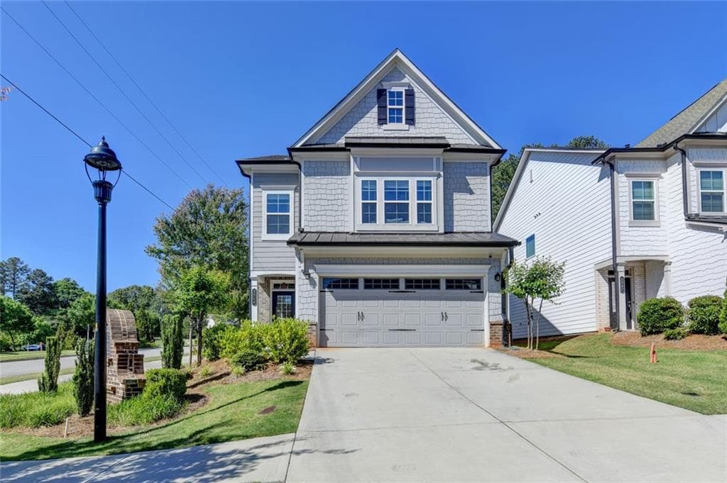 4 bedroom, 3 bathroom, 2,309 sq ft single family residence for sale at 3240 Herald Drive, Scottdale, GA 30079 — photo 3