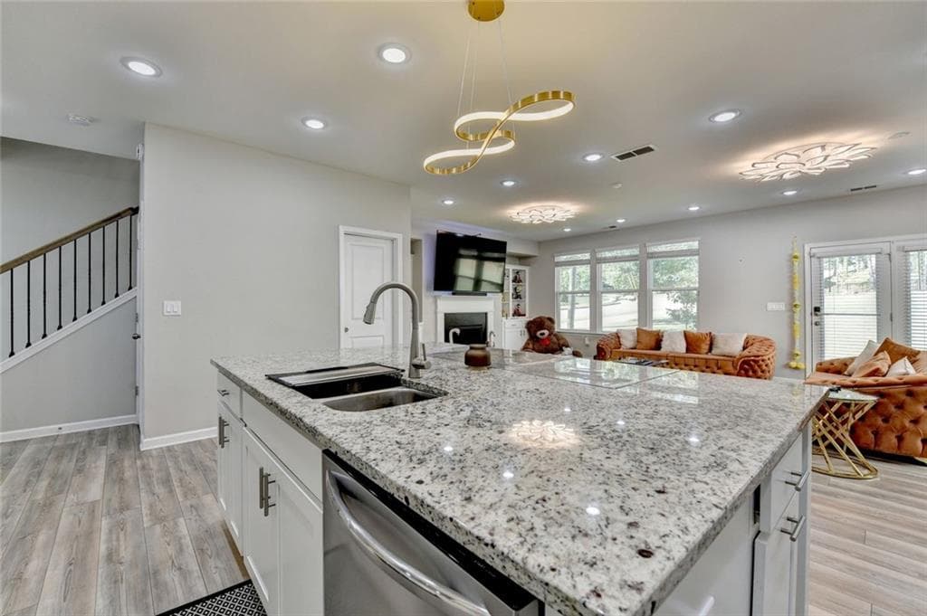 4 bedroom, 3 bathroom, 2,309 sq ft single family residence for sale at 3240 Herald Drive, Scottdale, GA 30079 — photo 10