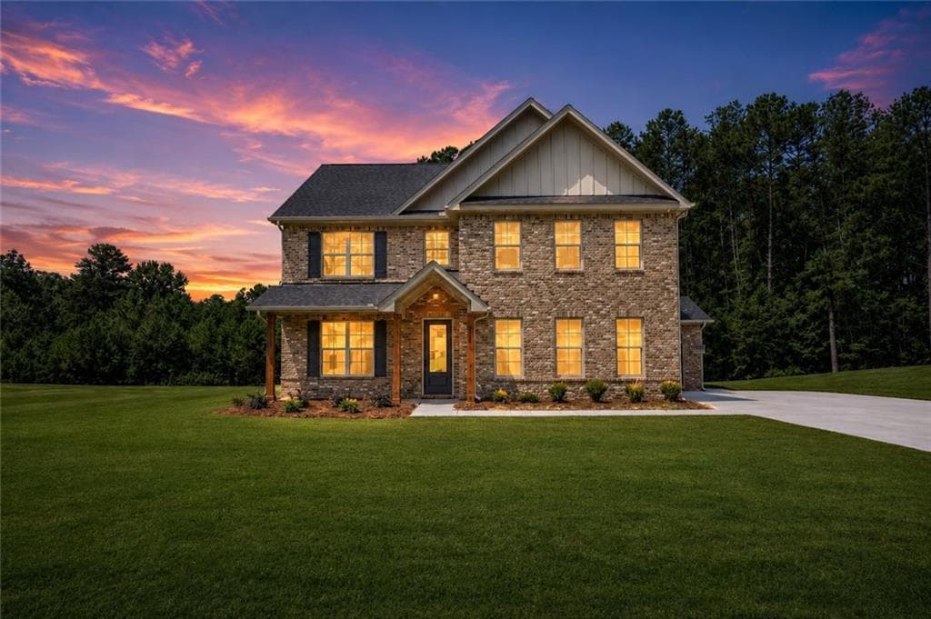 5 bedroom, 3 bathroom, 2,676 sq ft single family residence for sale at 116 Patillo Manor, Stockbridge, GA 30281 — photo 2
