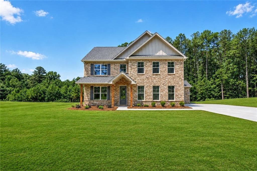 5 bedroom, 3 bathroom, 2,676 sq ft single family residence for sale at 116 Patillo Manor, Stockbridge, GA 30281