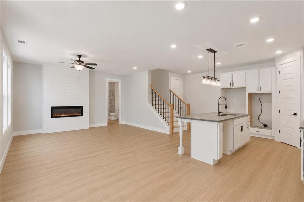 5 bedroom, 3 bathroom, 2,676 sq ft single family residence for sale at 116 Patillo Manor, Stockbridge, GA 30281 — photo 7