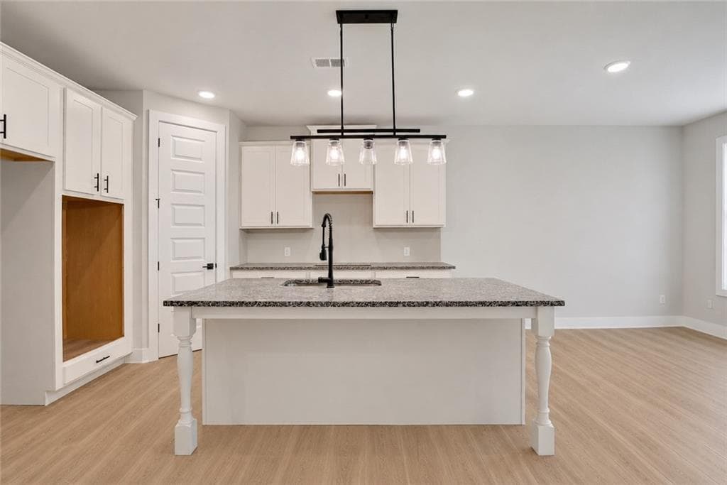 5 bedroom, 3 bathroom, 2,676 sq ft single family residence for sale at 116 Patillo Manor, Stockbridge, GA 30281 — photo 9