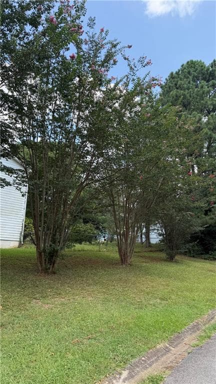 3 bedroom, 3 bathroom, 1,534 sq ft single family residence for sale at 195 Kingsport Drive, Lawrenceville, GA 30046 — photo 2