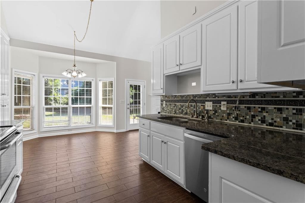 3 bedroom, 2 bathroom, 1,680 sq ft single family residence for rent at 965 Dogwood Park Drive, Lawrenceville, GA 30046 for $2,300 a month — photo 10