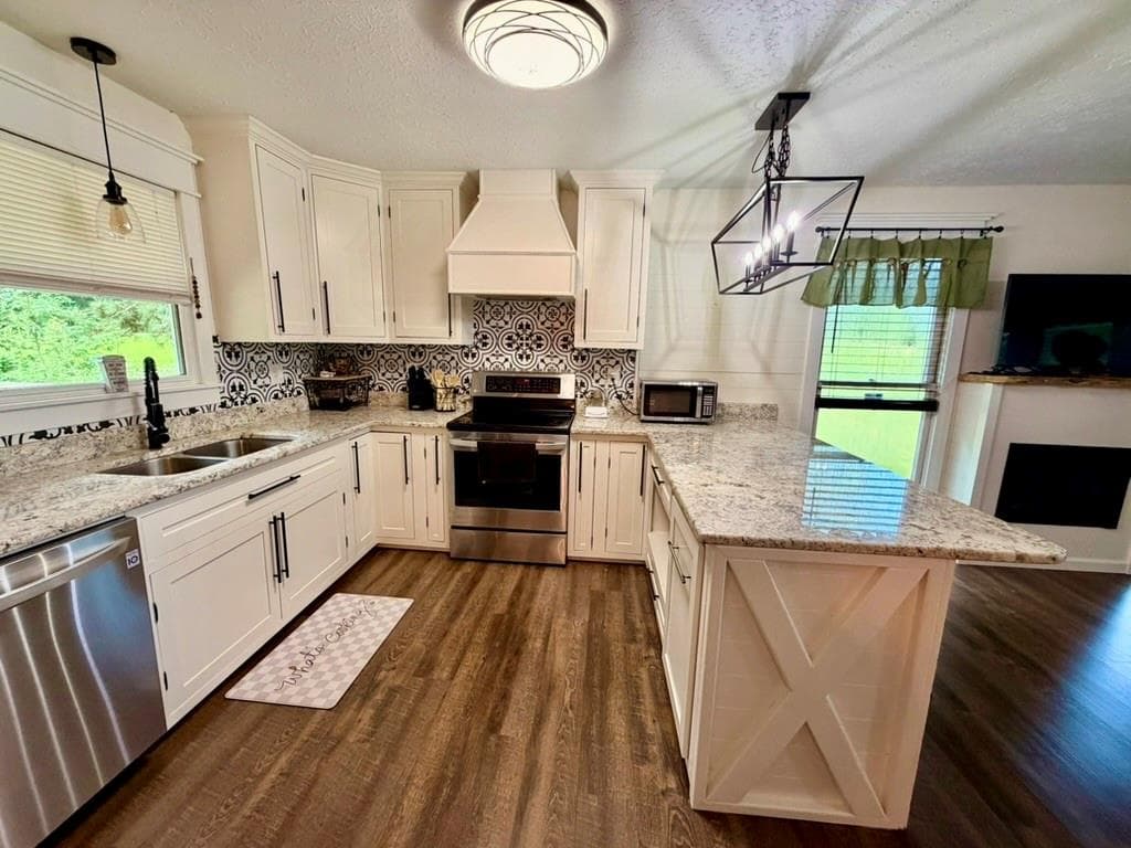 2 bedroom, 2 bathroom, 1,584 sq ft single family residence for sale at 4886 Buchanan Highway, Buchanan, GA 30113 — photo 4