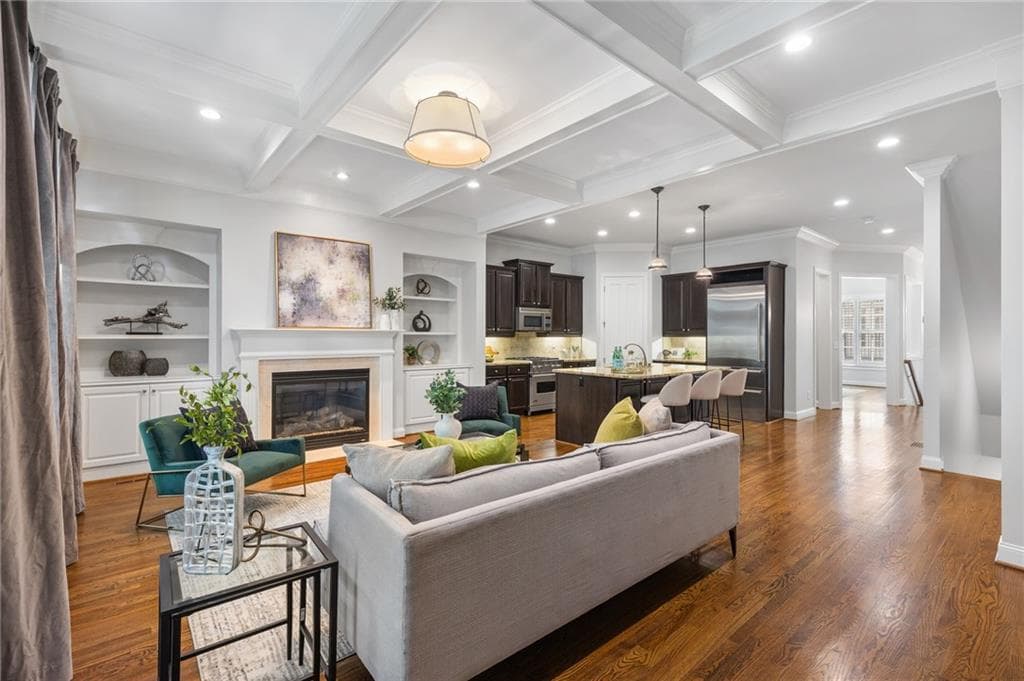 3 bedroom, 4 bathroom, 2,875 sq ft townhouse for sale at 3671 Manor Brook Terrace, Atlanta, GA 30319 — photo 6