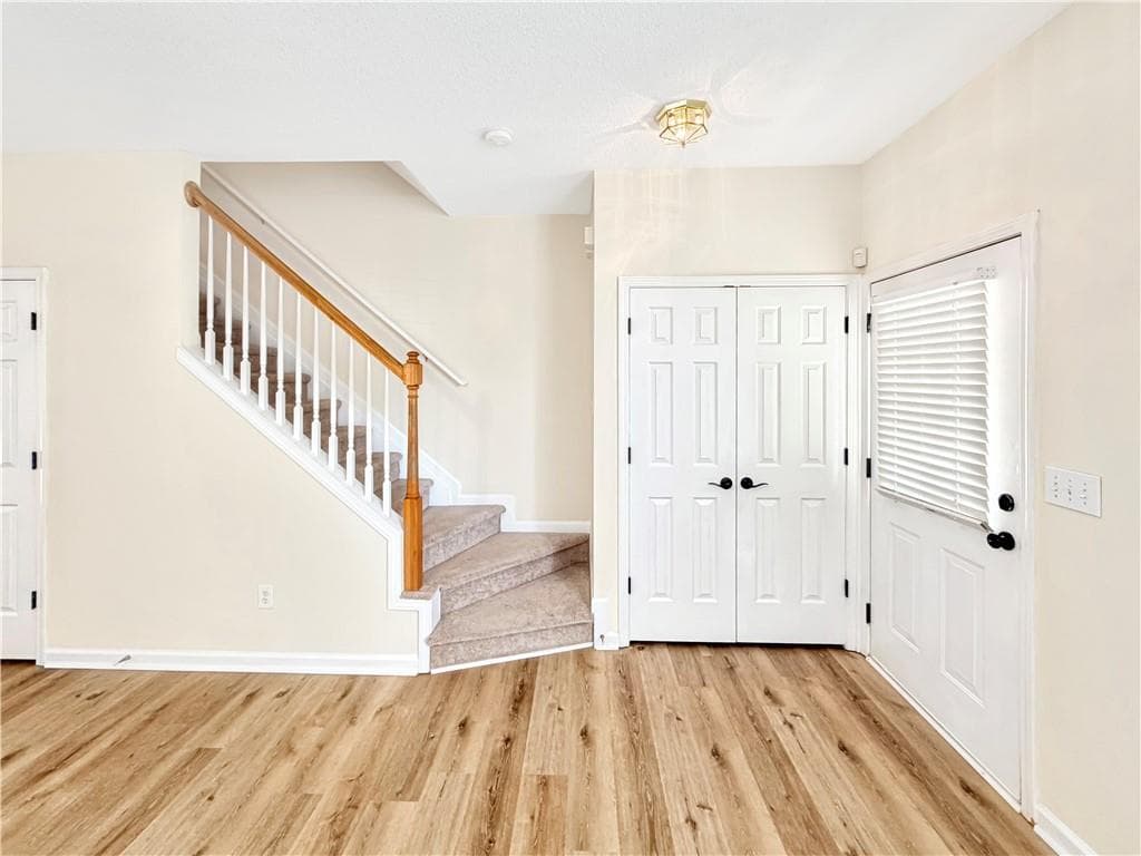 3 bedroom, 3 bathroom, 1,378 sq ft townhouse for rent at 4085 Howell Park Road, Duluth, GA 30096 for $2,000 a month — photo 2