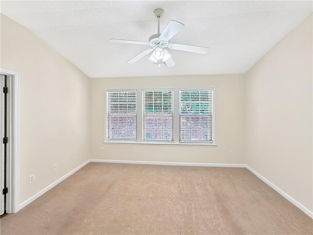 3 bedroom, 3 bathroom, 1,378 sq ft townhouse for rent at 4085 Howell Park Road, Duluth, GA 30096 for $2,000 a month — photo 8