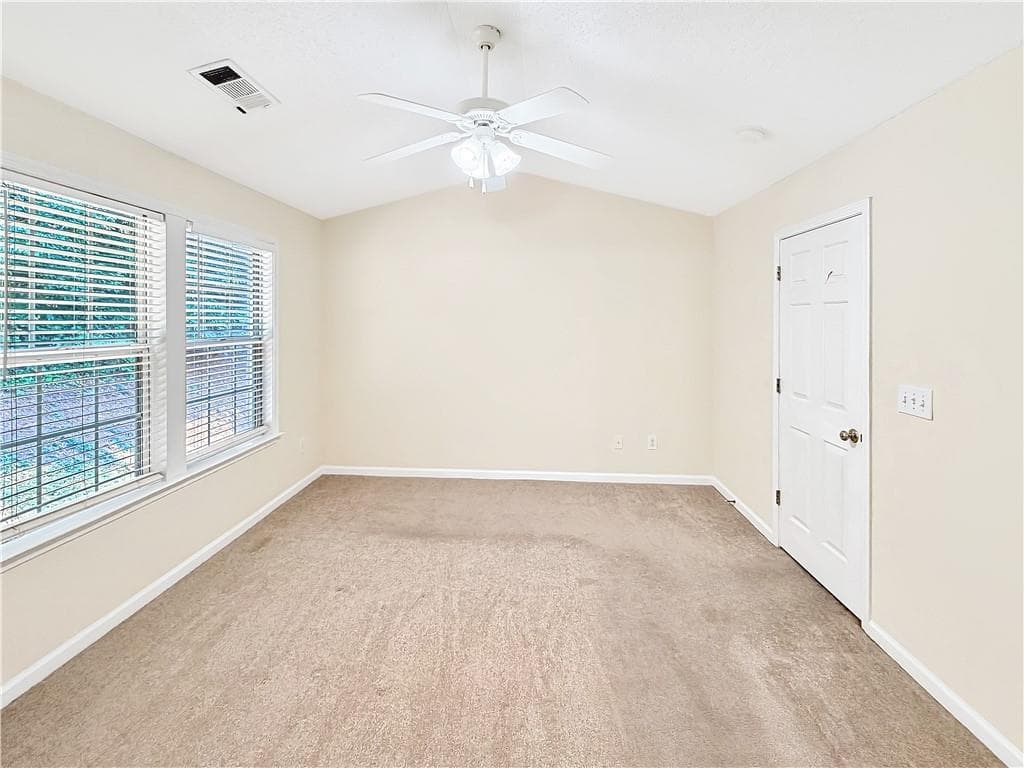 3 bedroom, 3 bathroom, 1,378 sq ft townhouse for rent at 4085 Howell Park Road, Duluth, GA 30096 for $2,000 a month — photo 9