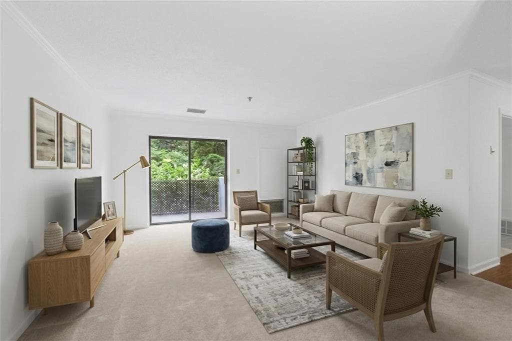 2 bedroom, 2 bathroom, 1,070 sq ft condominium for sale at 300 Johnson Ferry Road A207, Sandy Springs, GA 30328 — photo 3