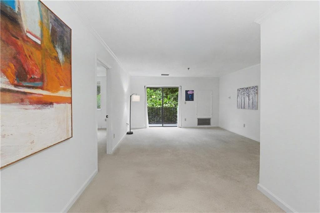 2 bedroom, 2 bathroom, 1,070 sq ft condominium for sale at 300 Johnson Ferry Road A207, Sandy Springs, GA 30328 — photo 8