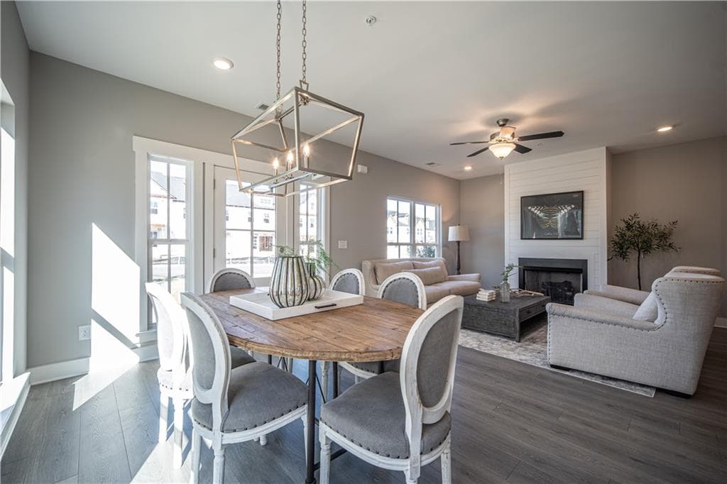 3 bedroom, 3 bathroom, 1,985 sq ft townhouse for sale at 1704 Prospect Way, Conyers, GA 30094 — photo 3