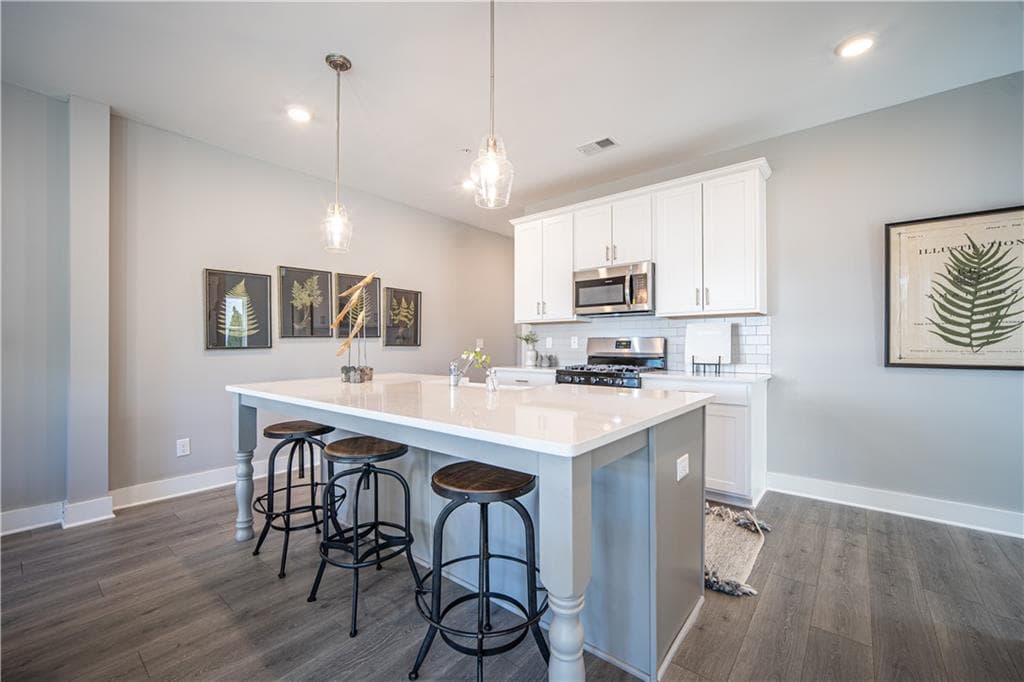 3 bedroom, 3 bathroom, 1,985 sq ft townhouse for sale at 1704 Prospect Way, Conyers, GA 30094 — photo 5