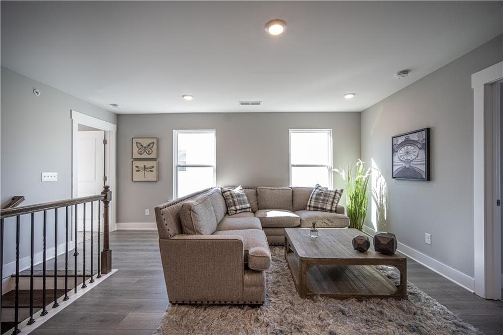 3 bedroom, 3 bathroom, 1,985 sq ft townhouse for sale at 1704 Prospect Way, Conyers, GA 30094 — photo 8