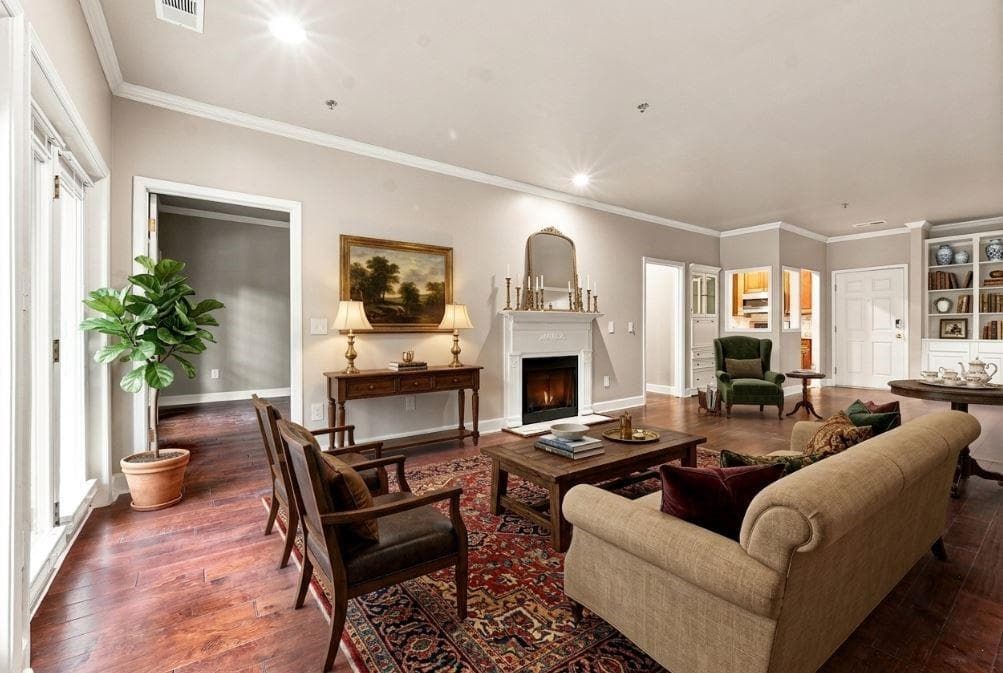 2 bedroom, 2 bathroom, 1,274 sq ft condominium for rent at 2865 Lenox Road 210, Atlanta, GA 30324 for $2,195 a month — photo 3