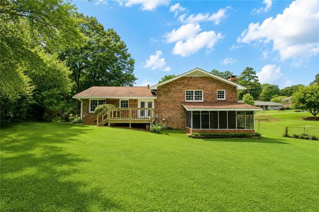 3 bedroom, 2 bathroom, 2,134 sq ft single family residence for sale at 703 Foxcroft Trail, Marietta, GA 30067 — photo 4