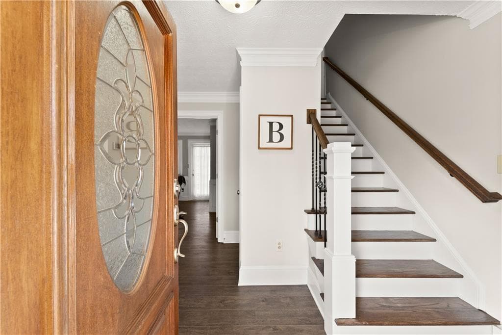 4 bedroom, 3 bathroom, 2,690 sq ft single family residence for sale at 2080 Furlong Run, Lawrenceville, GA 30043 — photo 5