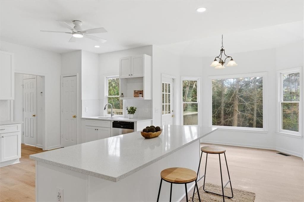 5 bedroom, 5 bathroom, 4,118 sq ft single family residence for sale at 3560 Rosewicke Drive, Cumming, GA 30040 — photo 7