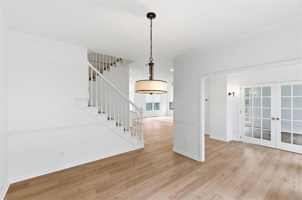 5 bedroom, 5 bathroom, 4,118 sq ft single family residence for sale at 3560 Rosewicke Drive, Cumming, GA 30040 — photo 6
