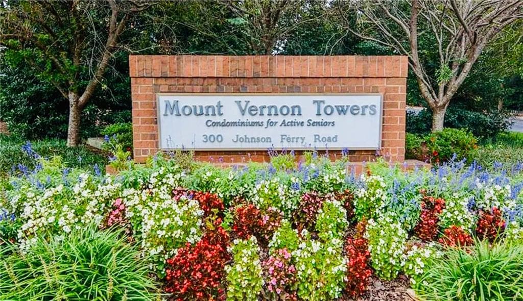 2 bedroom, 2 bathroom, 1,070 sq ft condominium for sale at 300 Johnson Ferry Road A207, Sandy Springs, GA 30328