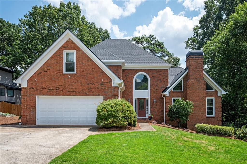 4 bedroom, 5 bathroom, 4,014 sq ft single family residence sold at 1703 Brandywine Court, Atlanta, GA 30338