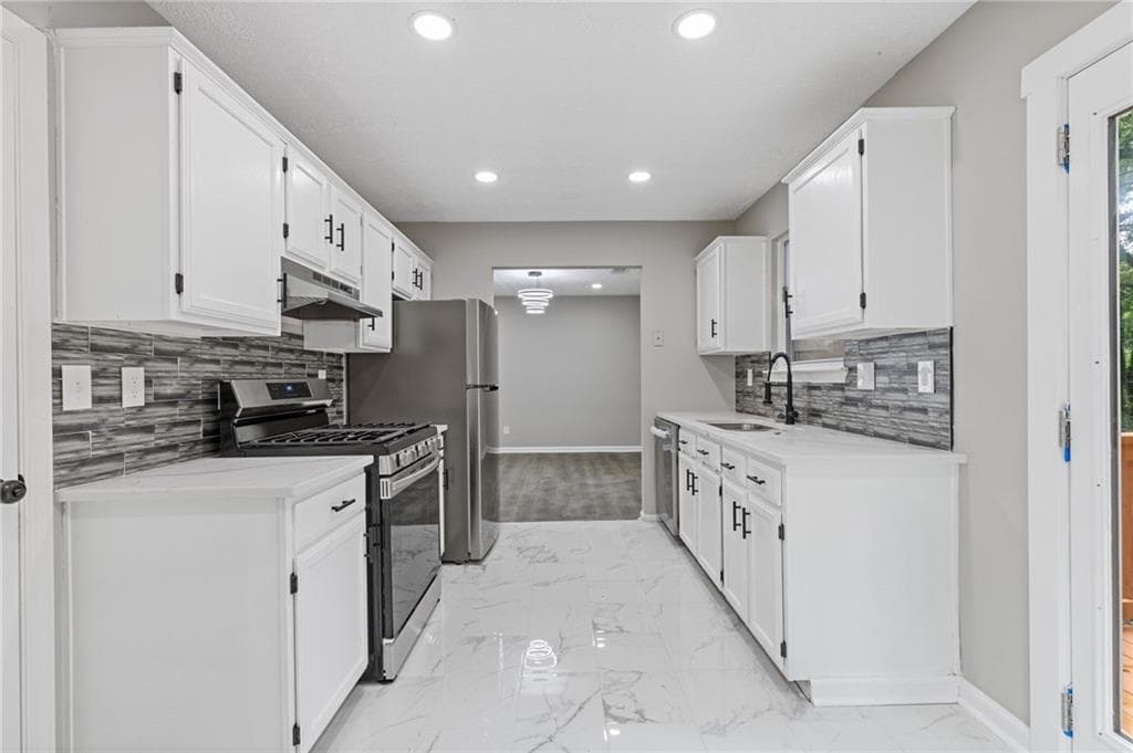 3 bedroom, 3 bathroom, 1,440 sq ft single family residence for rent at 1111 Pin Oak Drive, Tucker, GA 30084 for $2,395 a month — photo 9