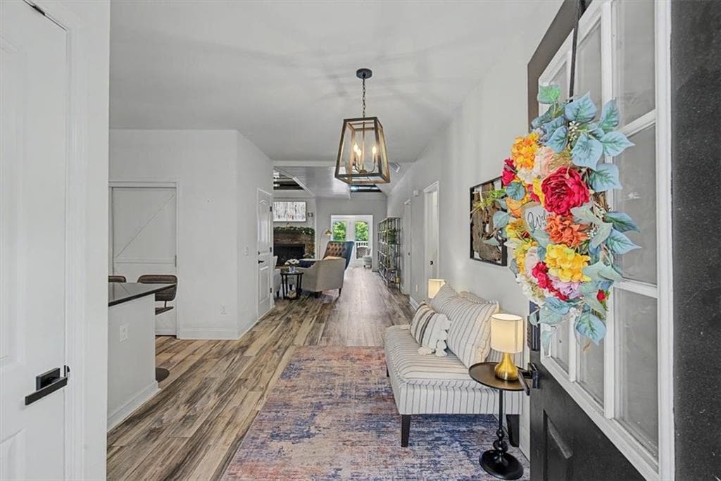 5 bedroom, 3 bathroom, 5,000 sq ft single family residence under contract at 250 Crowe Springs Road, Cartersville, GA 30121 — photo 4