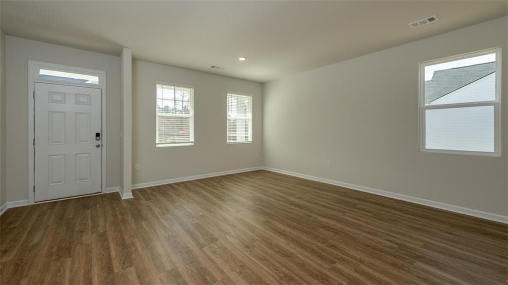 5 bedroom, 5 bathroom, 3,481 sq ft single family residence for sale at 2232 Edgecombe Lane, Dacula, GA 30019 — photo 4