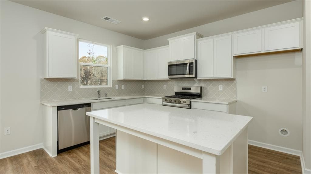 5 bedroom, 5 bathroom, 3,481 sq ft single family residence for sale at 2232 Edgecombe Lane, Dacula, GA 30019 — photo 10