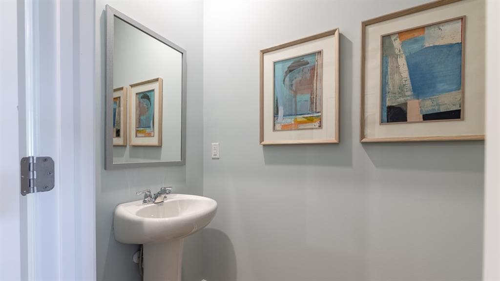 3 bedroom, 3 bathroom, 1,425 sq ft townhouse for sale at 2256 Moss Hill Rd, Stone Mountain, GA 30088 — photo 4