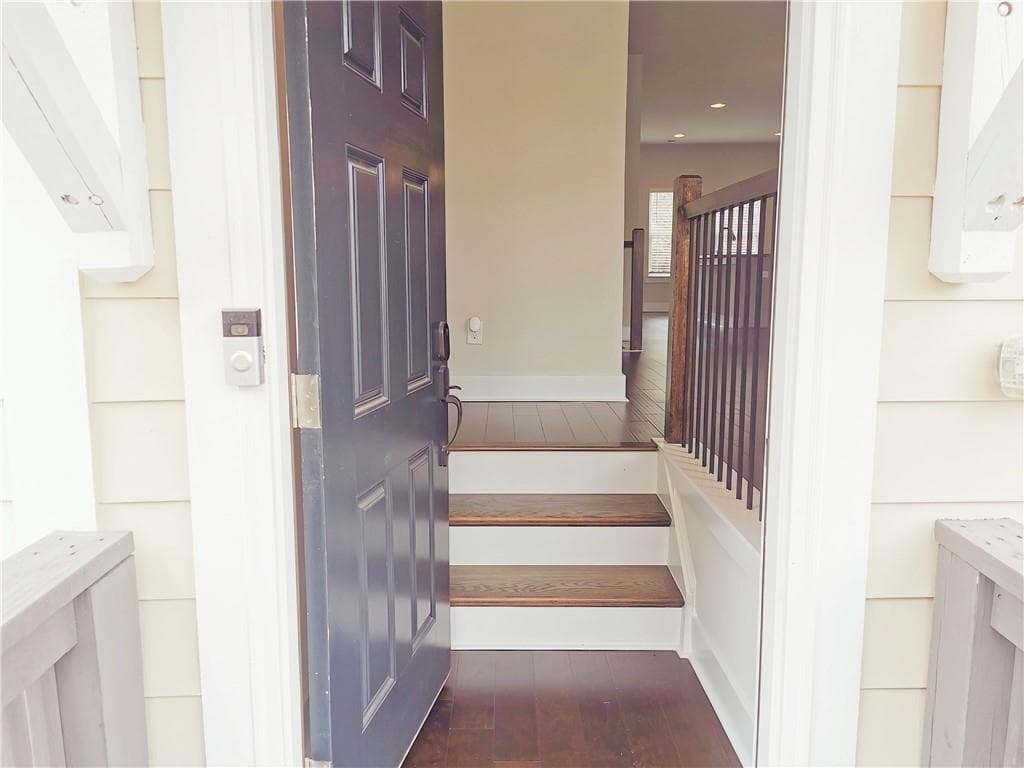 3 bedroom, 4 bathroom, 1,600 sq ft townhouse for rent at 3795 Oxford Circle, Atlanta, GA 30340 for $2,750 a month — photo 2