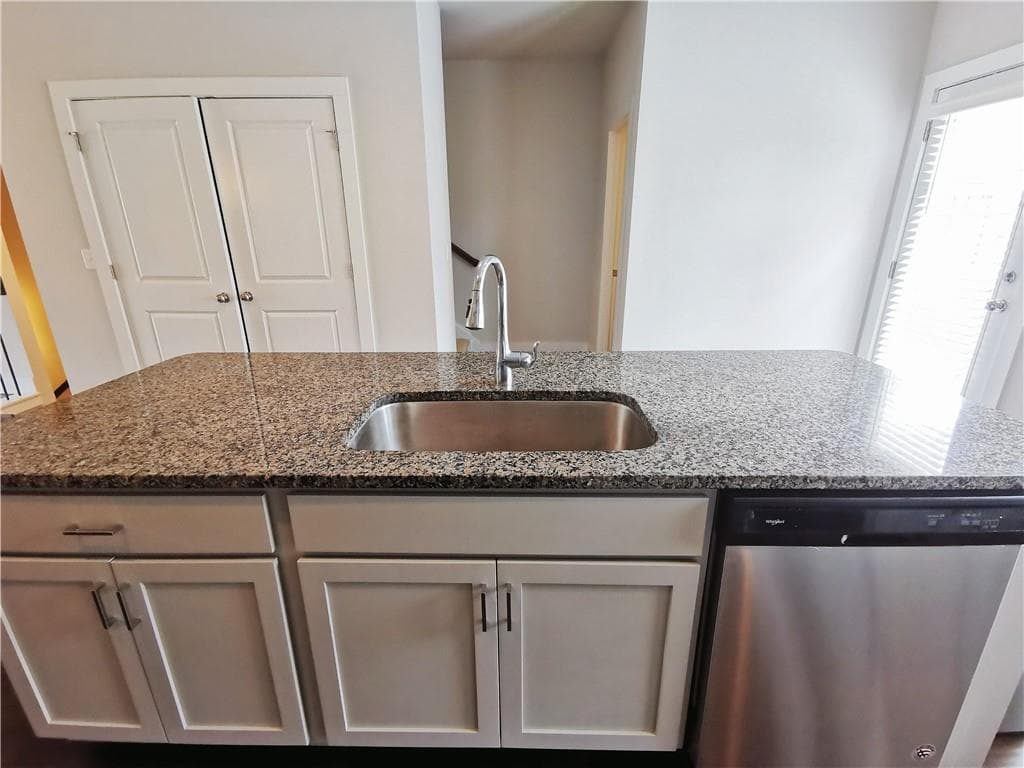 3 bedroom, 4 bathroom, 1,600 sq ft townhouse for rent at 3795 Oxford Circle, Atlanta, GA 30340 for $2,750 a month — photo 8
