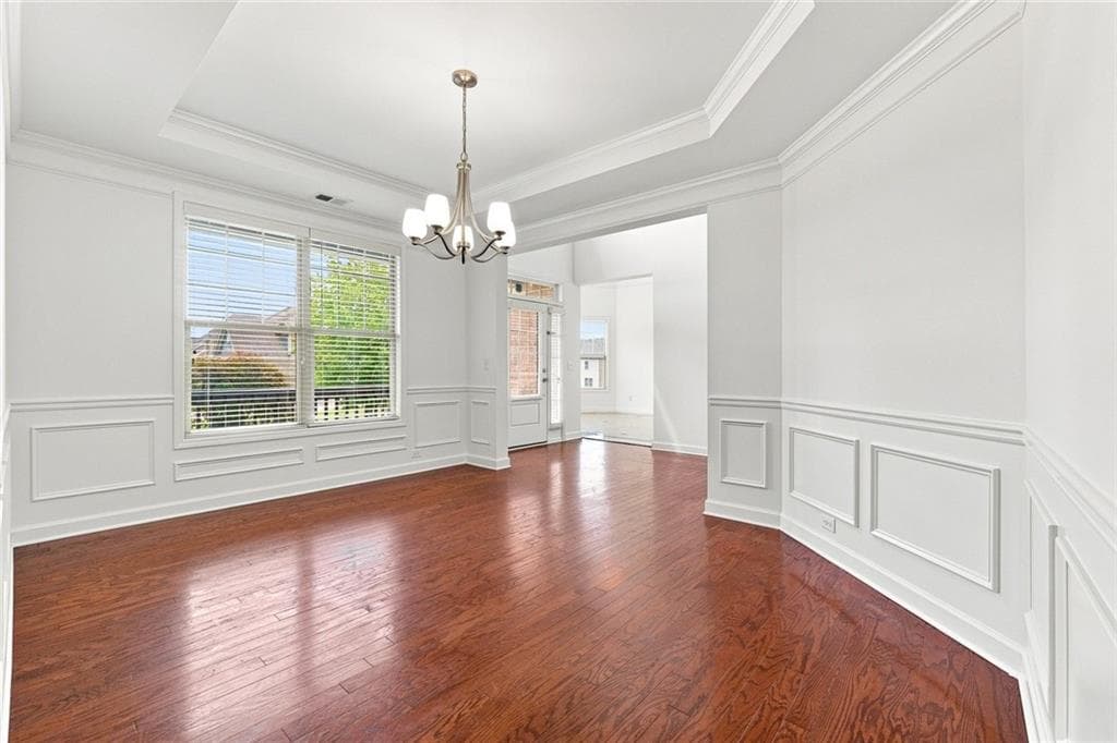 4 bedroom, 4 bathroom, 3,527 sq ft single family residence for sale at 810 Grand Reserve Drive, Suwanee, GA 30024 — photo 9