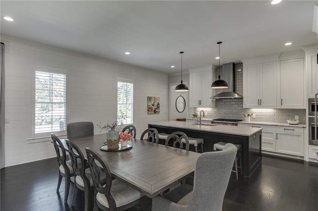 6 bedroom, 7 bathroom, 8,000 sq ft single family residence for sale at 678 Bit O'Luck Drive, Suwanee, GA 30024 — photo 8