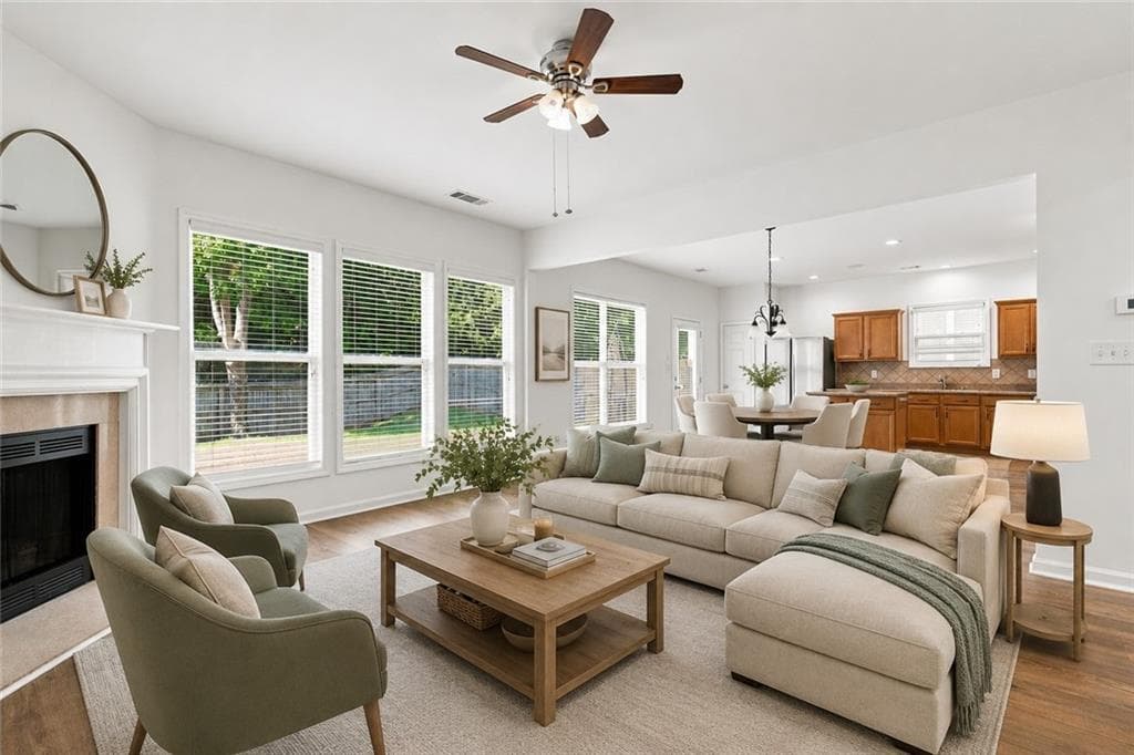 4 bedroom, 3 bathroom, 2,076 sq ft single family residence under contract at 3342 Briaroak Drive, Duluth, GA 30096 — photo 2