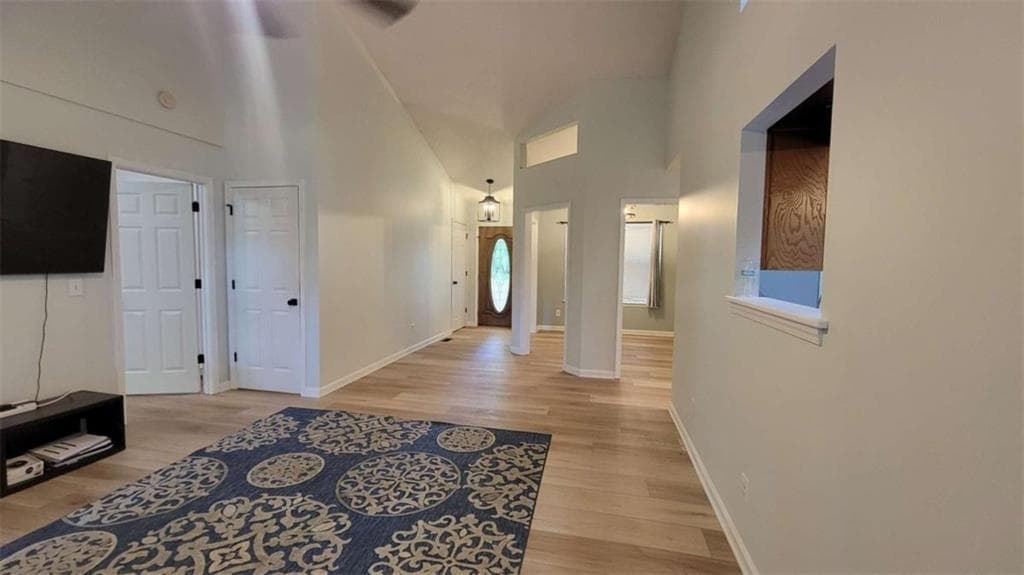 4 bedroom, 3 bathroom, 3,824 sq ft single family residence for sale at 5131 Deer Path Ln, Gainesville, GA 30507 — photo 6