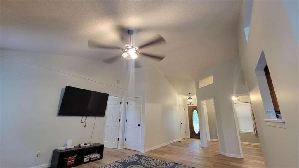 4 bedroom, 3 bathroom, 3,824 sq ft single family residence for sale at 5131 Deer Path Ln, Gainesville, GA 30507 — photo 9