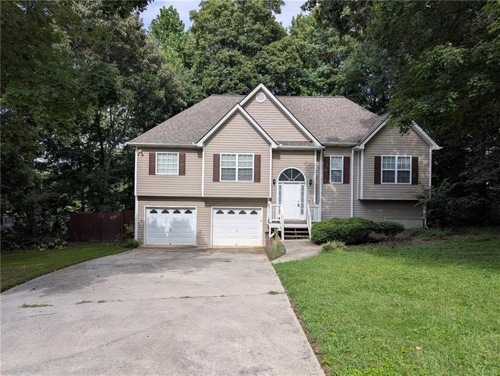 3 bedroom, 2 bathroom, 1,557 sq ft home for sale at 81 Glen Ridge Drive, Villa Rica, GA