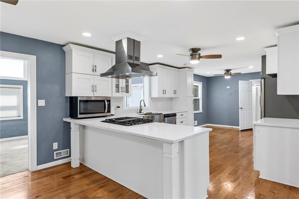 3 bedroom, 3 bathroom, 2,882 sq ft single family residence for sale at 974 Laurelmont Drive, Atlanta, GA 30311 — photo 8