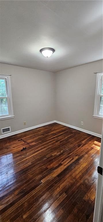 4 bedroom, 2 bathroom, 1,552 sq ft single family residence for sale at 488 SW Pomona Circle, Atlanta, GA 30315 — photo 4