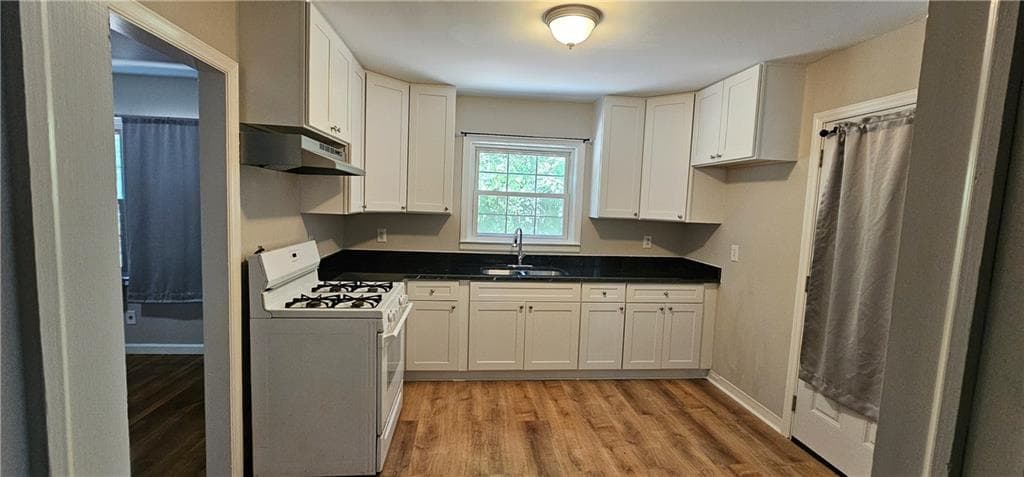 4 bedroom, 2 bathroom, 1,552 sq ft single family residence for sale at 488 SW Pomona Circle, Atlanta, GA 30315 — photo 7