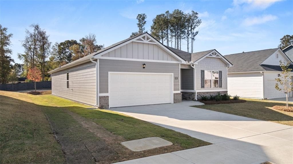 4 bedroom, 2 bathroom, 1,774 sq ft single family residence for sale at 130 Melrose Court, Jefferson, GA 30549 — photo 3