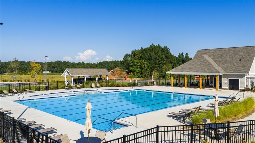 4 bedroom, 2 bathroom, 1,933 sq ft single family residence for sale at 1124 Riverwood Drive, Bogart, GA 30622 — photo 6