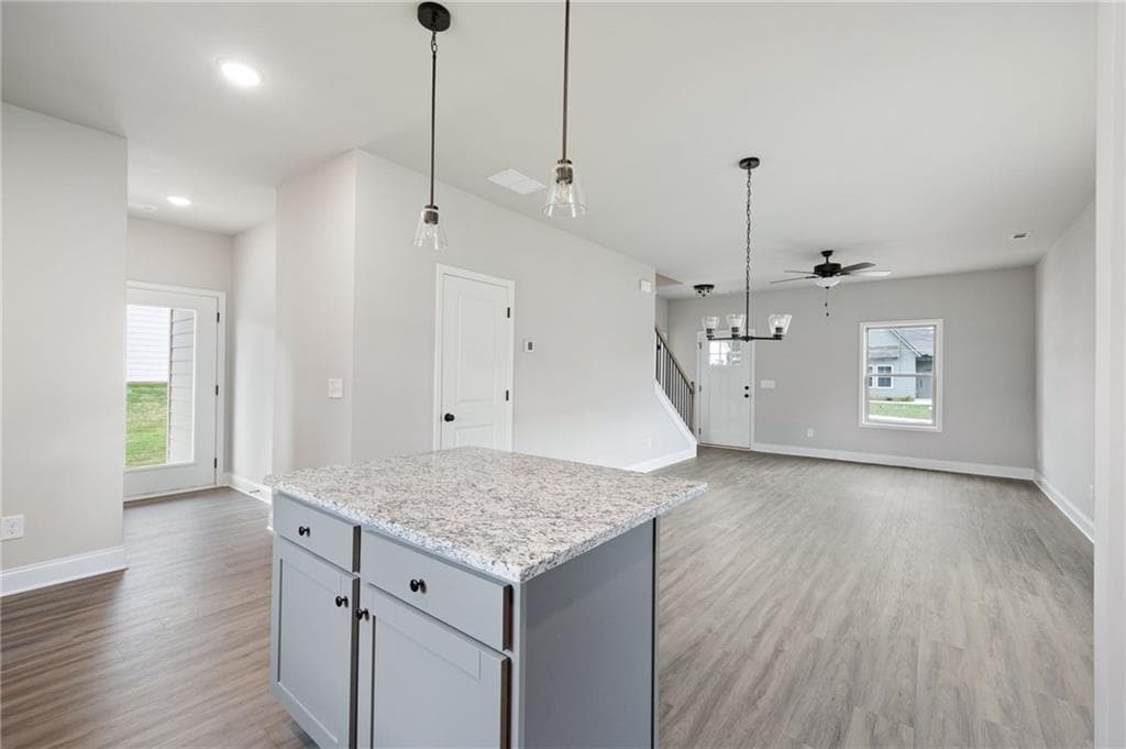 3 bedroom, 3 bathroom, 1,369 sq ft single family residence for sale at 107 Winston Way, Carrollton, GA 30117 — photo 9